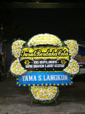 Papan Bunga Duka di Cihapit